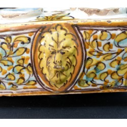 Especiero salero de Talavera serie Polícroma siglo XVII