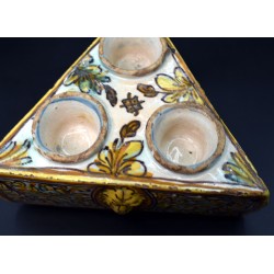 Especiero salero de Talavera serie Polícroma siglo XVII