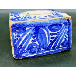 Salero Serie espiral cermaica azul siglo XVI