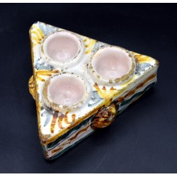 Salero triangular ceramica antigua de Almazán
