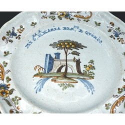 Plato antiguo de cerámica Talavera alcoreña siglo XVIII