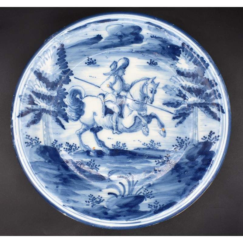 Plato de Talavera caballero siglo XVIII serie azul