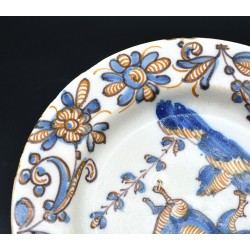 Cerámica de Talavera Tricolor con liebre siglo XVII
