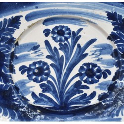 Plato Faixes o cintes con flores siglo XVIII