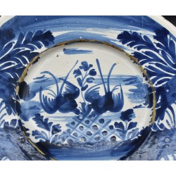 Plato ceramica catalana de Faixes con golondrinas