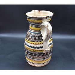 Jarra grande serie de bandas siglo XVIII