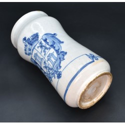 Albarelo de ceramica Talavera con escudo real