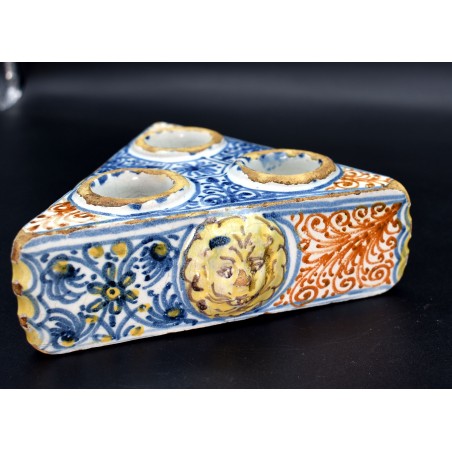 Salero Tricolor cerámica de Talavera siglo XVII