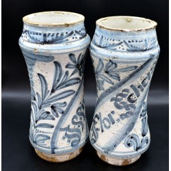 Albarelos antiguos de ceramica siglo XVIII