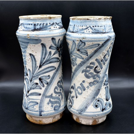Albarelos antiguos de ceramica siglo XVIII