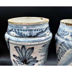 Albarelos antiguos de ceramica siglo XVIII