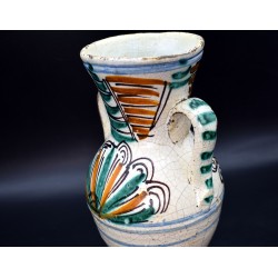 Jarra frailera de cerámica de Almazán siglo XVII