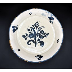 Plato antiguo cerámica de Toledo siglo XVIII