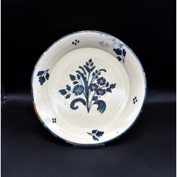 Plato antiguo cerámica de Toledo siglo XVIII