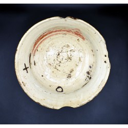 Plato de loza dorada del siglo XVII