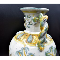 Jarrón polícromo cerámica de Talavera siglo XVIII
