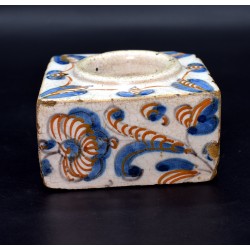 Talavera tricolor Salero cuadrado del XVII
