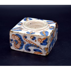 Talavera tricolor Salero cuadrado del XVII