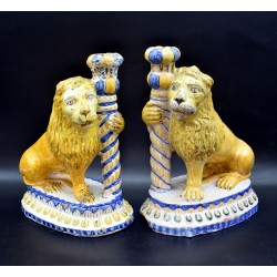 Pareja de Leones candelero siglo XVIII Talavera