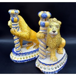 Pareja de Leones candelero siglo XVIII Talavera