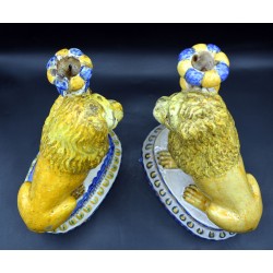 Pareja de Leones candelero siglo XVIII Talavera