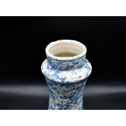 Albarelo azul jaspeado de Talavera s. XVI