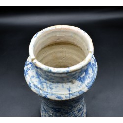 Albarelo azul jaspeado de Talavera s. XVI