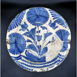 Fuente de Hellín ramillete floral azul s. XVIII