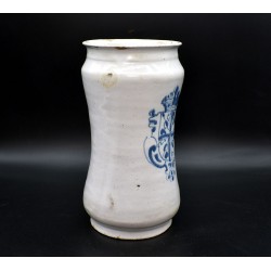 copy of Albarelo de ceramica Talavera con escudo real