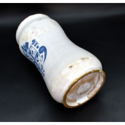 copy of Albarelo de ceramica Talavera con escudo real