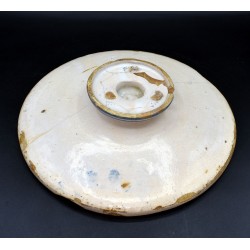 Salvilla con querubín serie de Poblet s. XVII