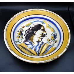 personaje policromo de Triana siglo XVIII