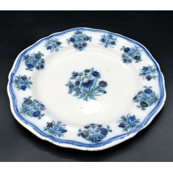 Plato de Moustiers con flor de la patata s. XVIII