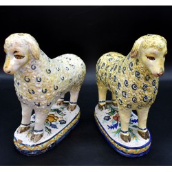 Pareja de figuras decorativas Triana s. XIX