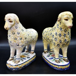 Pareja de figuras decorativas Triana s. XIX