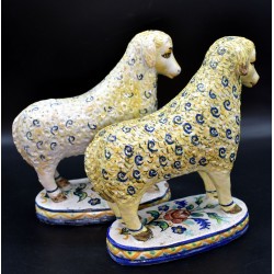 Pareja de figuras decorativas Triana s. XIX